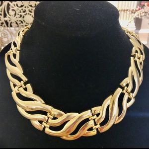 💛💛💛 Beautiful Choker Necklace